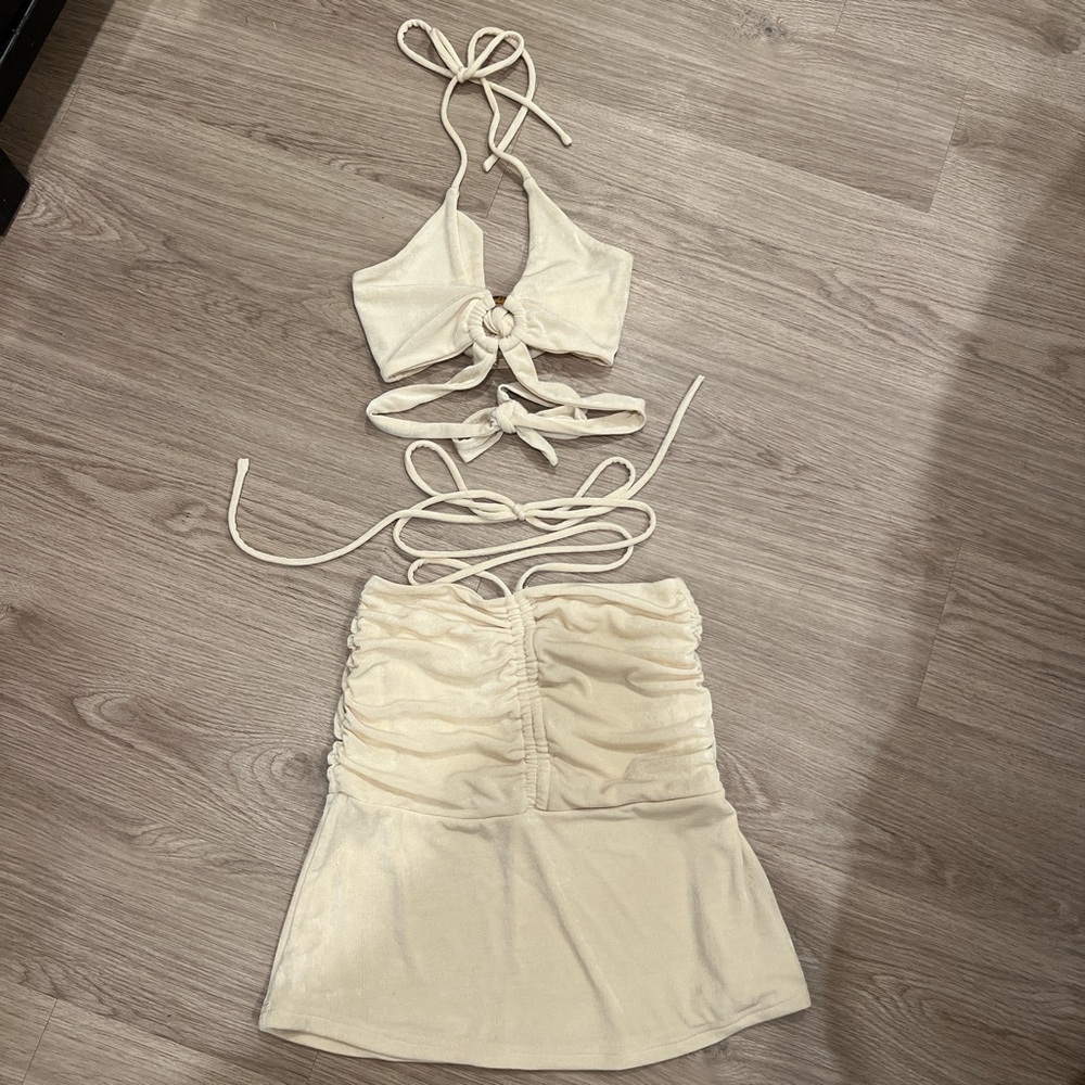 Two piece Peppermayo set
